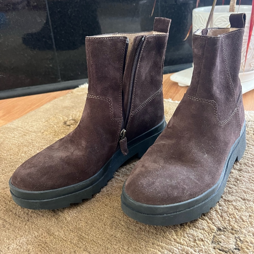 NWOT Eileen Fisher Floyd waterproof boot